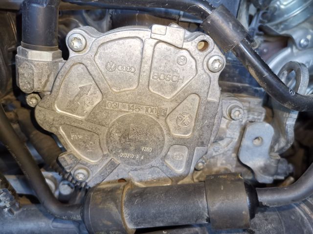 Pompa podciśnienia 03L145100 VAG