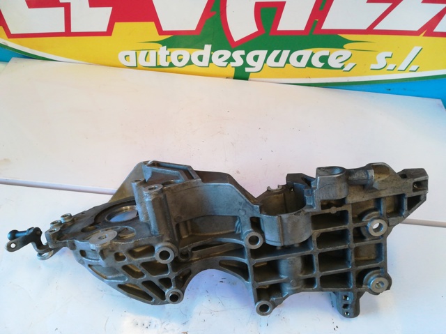 Wspornik alternatora Mazda CX-9 TB