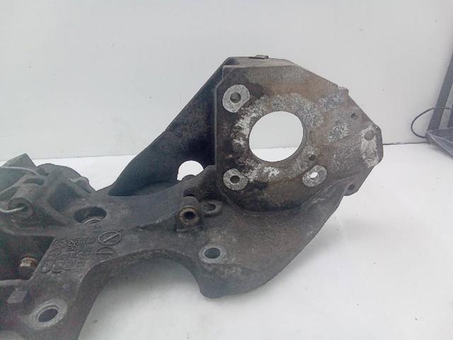 Wspornik alternatora Mazda CX-9 TB