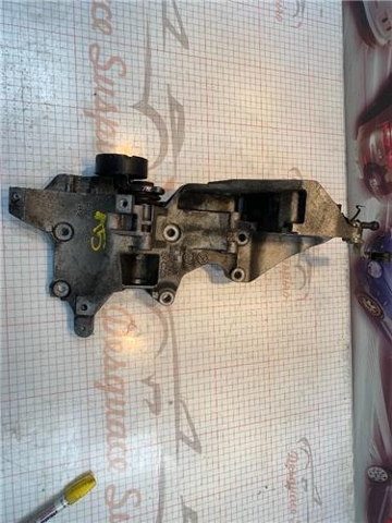 Wspornik alternatora Mazda CX-9 TB