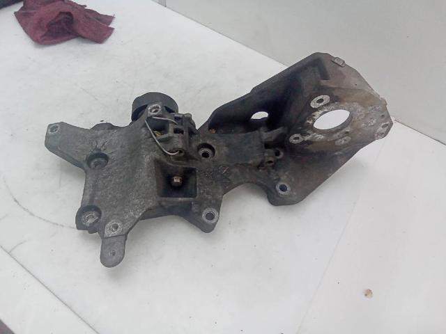 Wspornik alternatora Mazda CX-9 TB