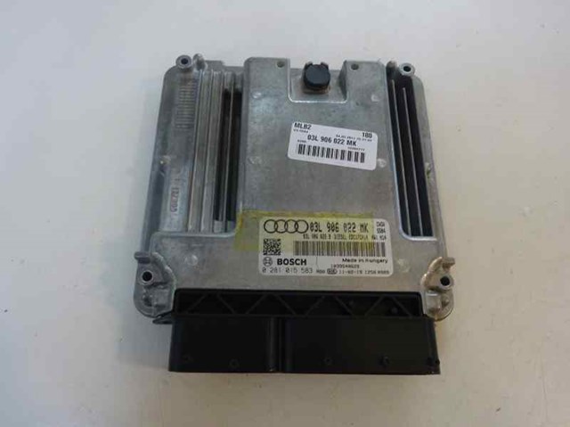 Sterownik silnika Audi A4 8K5