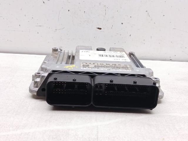 Sterownik silnika Audi A4 8K5