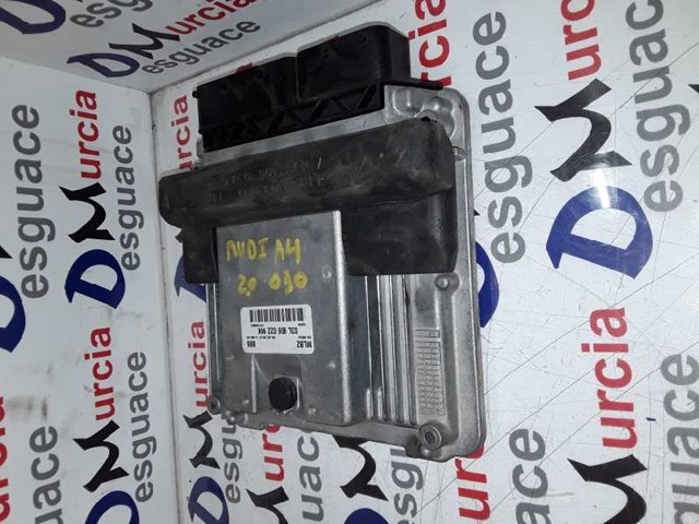 Sterownik silnika Audi A4 8K5