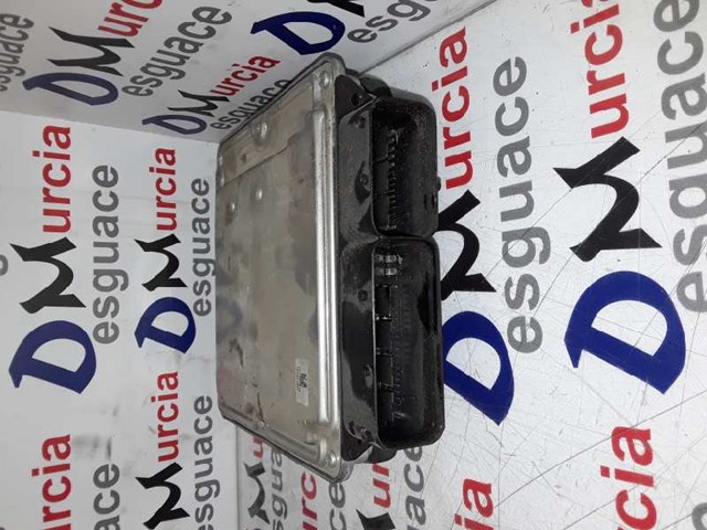 Sterownik silnika Audi A4 8K5