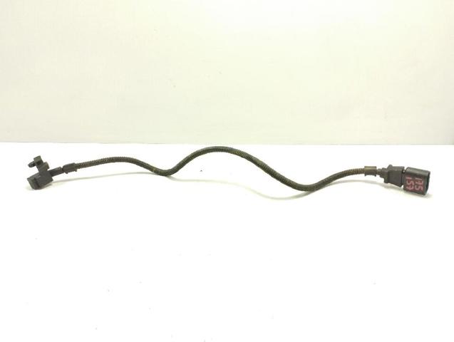 Czujnik położenia wałka rozrządu 03L957147A VAG