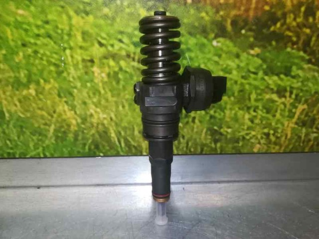 Wtryskiwacz paliwa 0414720215 VAG
