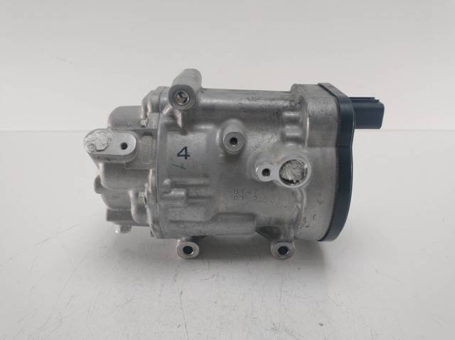 Sprężarka klimatyzacji 0424001201 TOYOTA