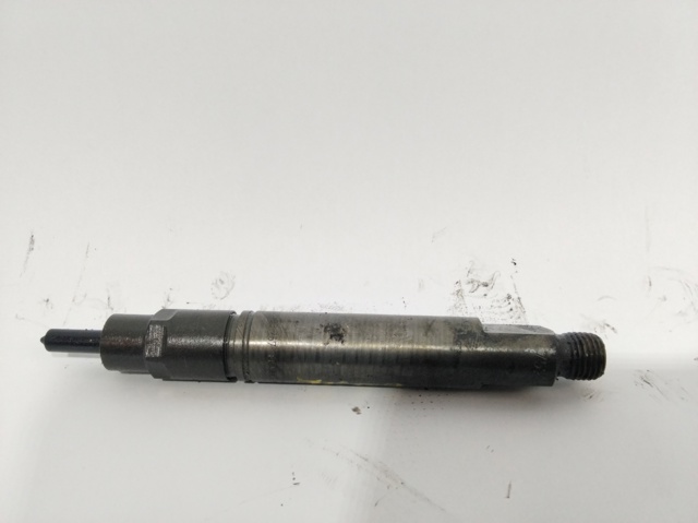 Wtryskiwacz paliwa 0432193757 RENAULT