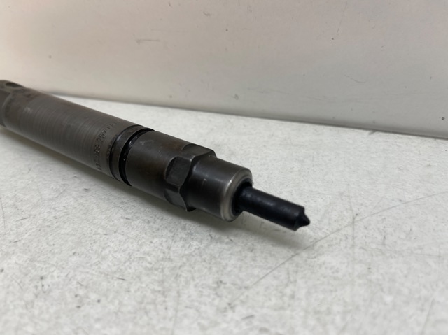 Wtryskiwacz paliwa 0432193757 IVECO