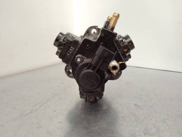 Pompa wtryskowa wysokiego ciśnienia 0445010142 GM