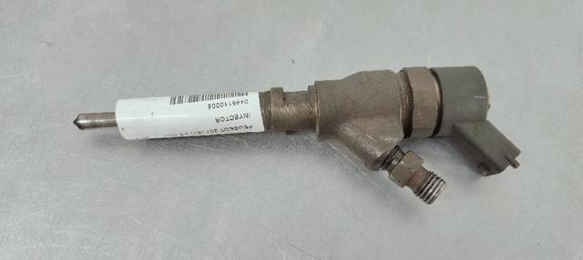 Wtryskiwacz paliwa 0445110008 PEUGEOT