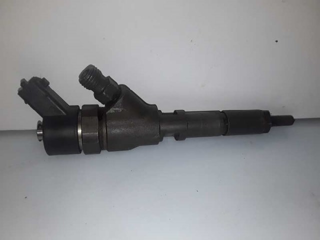 Wtryskiwacze Peugeot 806