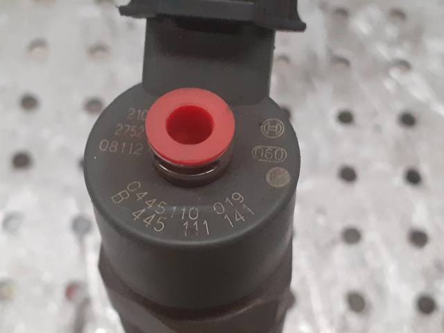 Wtryskiwacz paliwa 0445110019 FIAT
