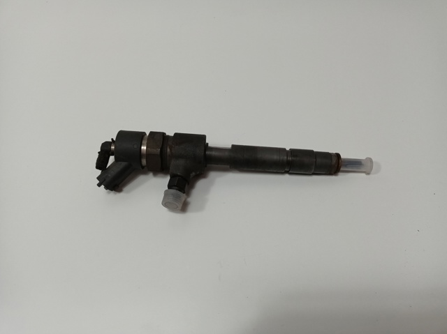 Wtryskiwacz paliwa 0445110019 FIAT