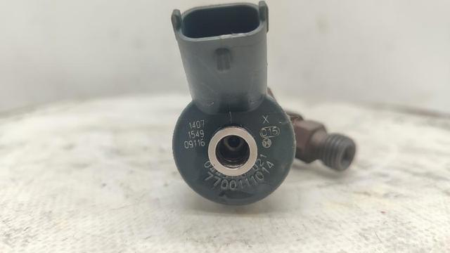 Wtryskiwacz paliwa 0445110021 RENAULT