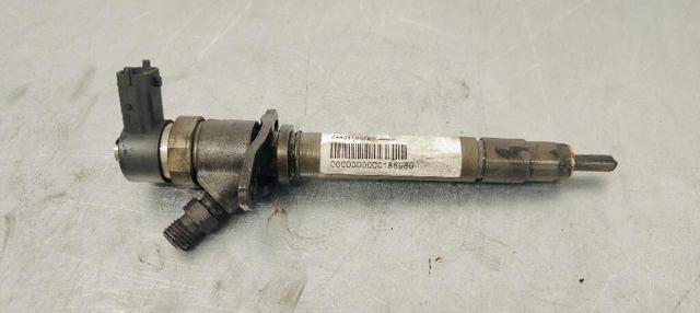 Wtryskiwacz paliwa 0445110078 VOLVO