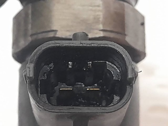 Wtryskiwacz paliwa 0445110102 NISSAN