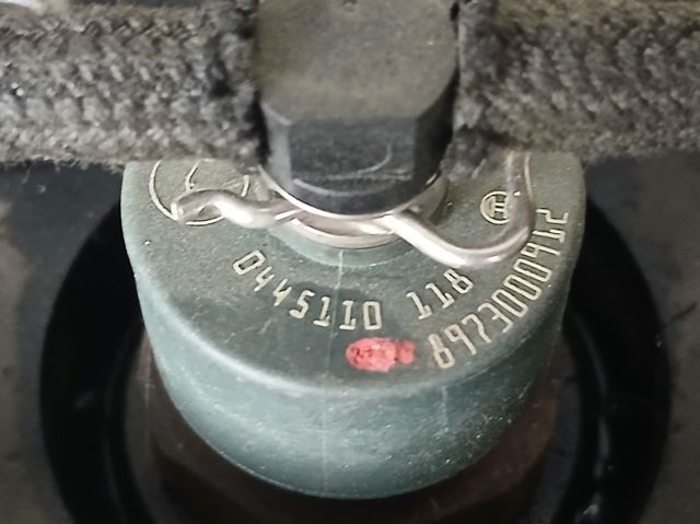 Wtryskiwacz paliwa 0445110118 OPEL