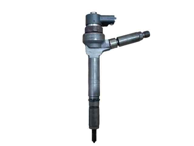 Wtryskiwacz paliwa 0445110118 OPEL