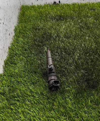 Wtryskiwacz paliwa 0445110135 PEUGEOT