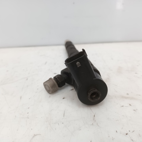 Wtryskiwacz paliwa 0445110159 OPEL