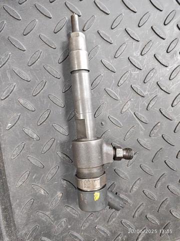 Wtryskiwacz paliwa 0445110165 OPEL