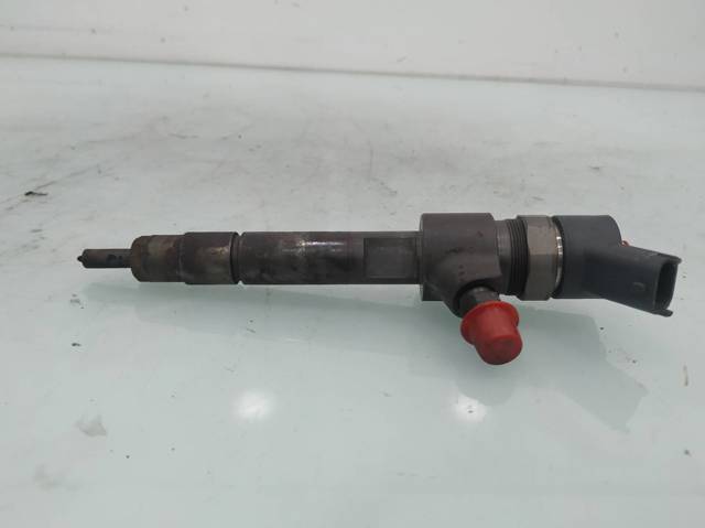 Wtryskiwacz paliwa 0445110165 OPEL