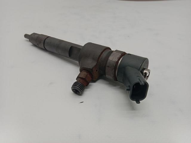 Wtryskiwacz paliwa 0445110165 OPEL