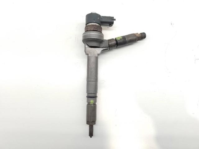 Wtryskiwacz paliwa 0445110175 OPEL