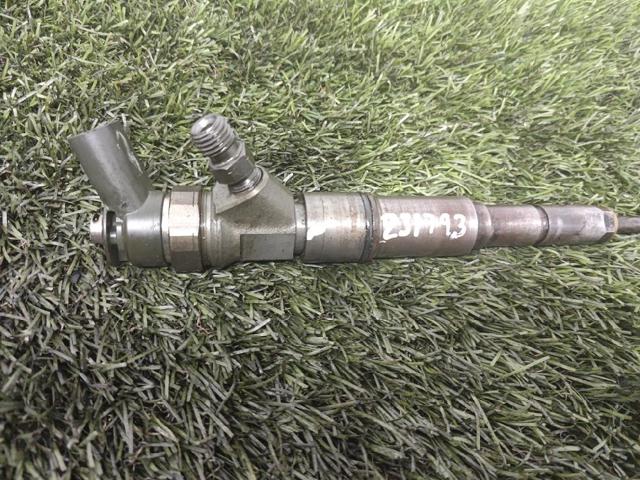 Wtryskiwacz paliwa 0445110216 BMW