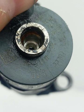 Wtryskiwacz paliwa 0445110239 FORD