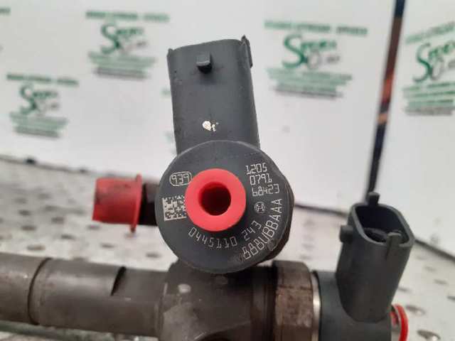Wtryskiwacz paliwa 0445110243 OPEL