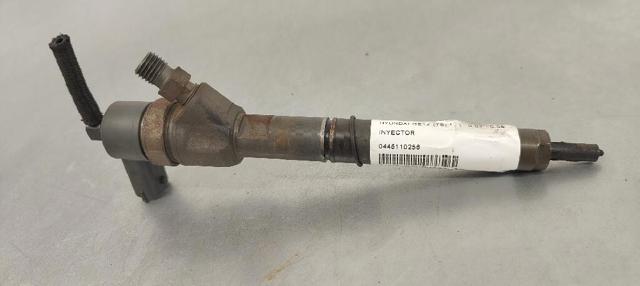 Wtryskiwacz paliwa 0445110256 HYUNDAI