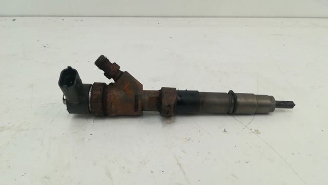Wtryskiwacz paliwa 0445110265 RENAULT