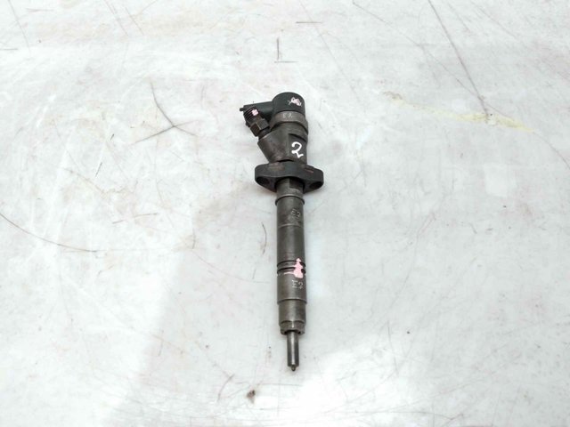 Wtryskiwacz paliwa 0445110265 RENAULT