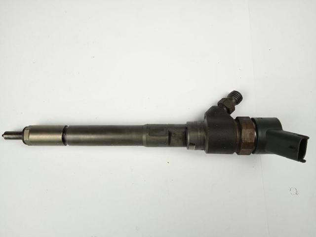 Wtryskiwacz paliwa 0445110270 OPEL