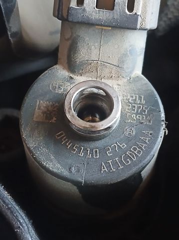 Wtryskiwacz paliwa 0445110276 FIAT