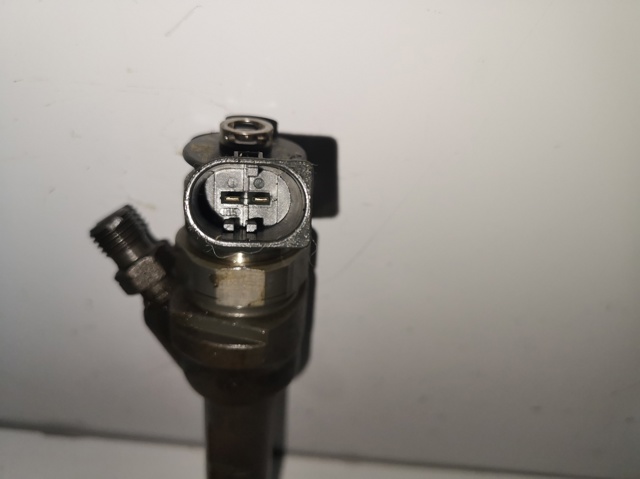 Wtryskiwacz paliwa 0445110289 BMW