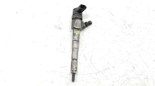 Wtryskiwacz paliwa 0445110300 OPEL