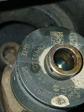 Wtryskiwacz paliwa 0445110311 PEUGEOT