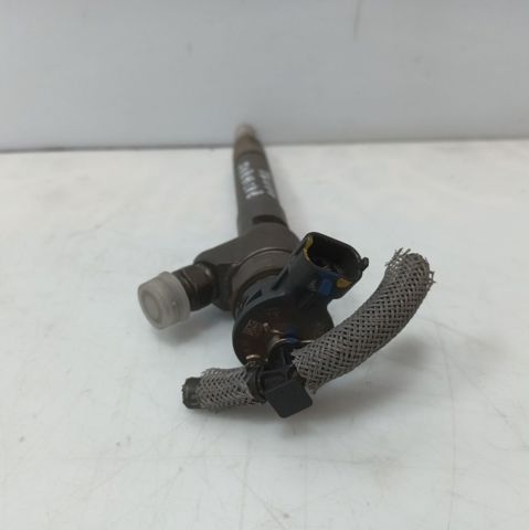 Wtryskiwacz paliwa 0445110414 NISSAN