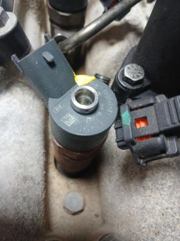 Wtryskiwacz paliwa 0445110418 FIAT