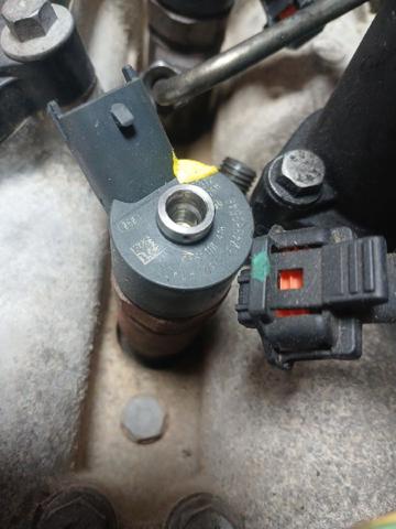 Wtryskiwacz paliwa 0445110418 FIAT