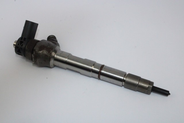 Wtryskiwacz paliwa 0445110469 VAG