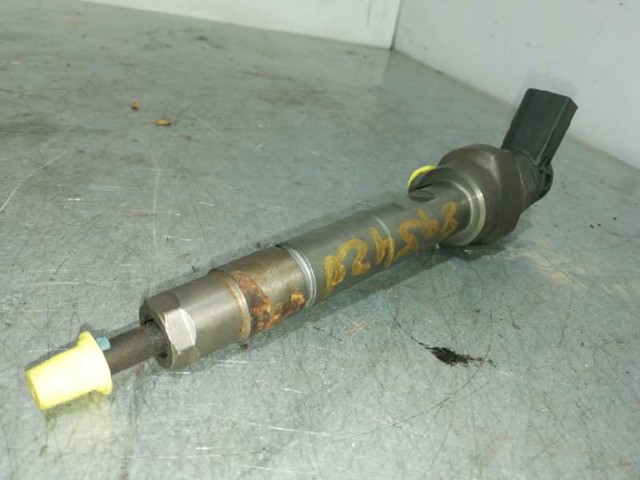 Wtryskiwacz paliwa 0445110478 BMW