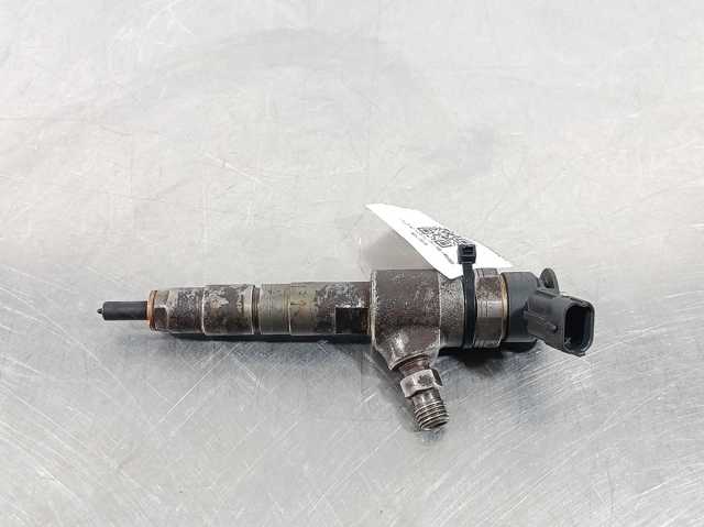Wtryskiwacz paliwa 0445110566 PEUGEOT