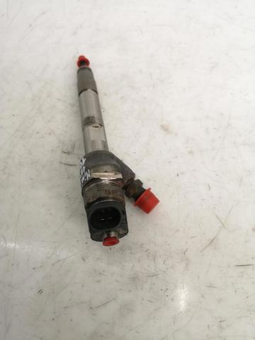 Wtryskiwacz paliwa 0445110613 BMW