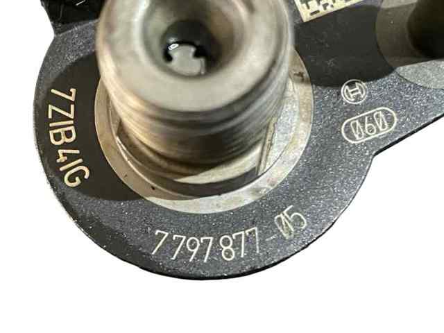 Wtryskiwacz paliwa 0445116001 BMW