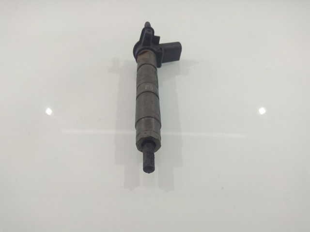 Wtryskiwacz paliwa 0445117030 BMW